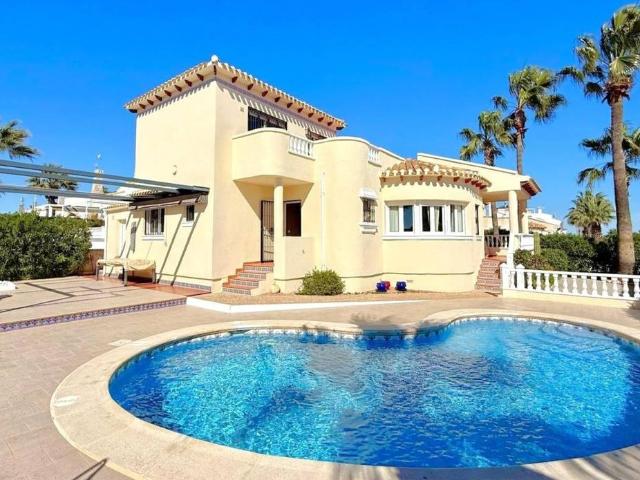 Casa chalet en Venta en Lomas de Cabo Roig Los Dolses