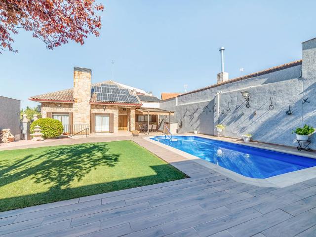 Casa chalet en Venta en Loeches