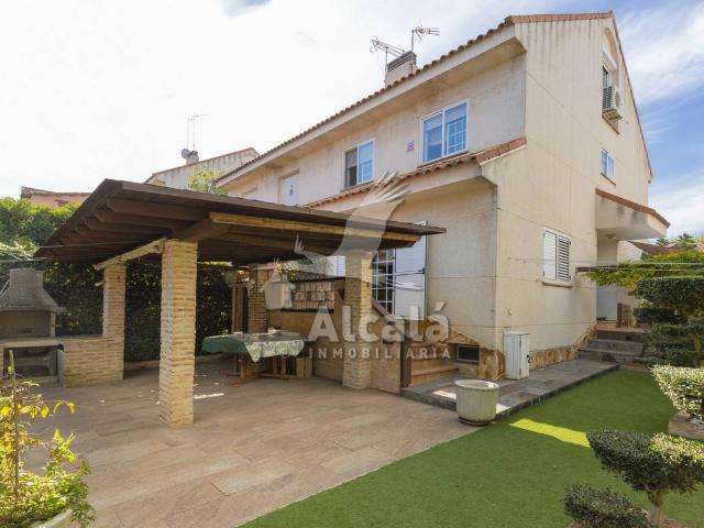 Casa chalet en Venta en Loeches