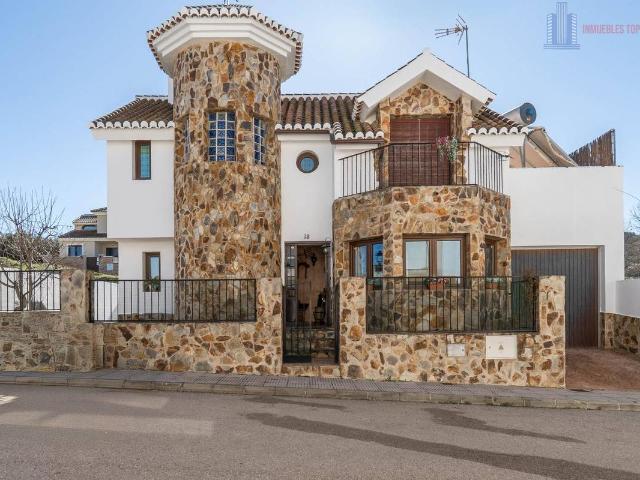 Casa chalet en Venta en Loja