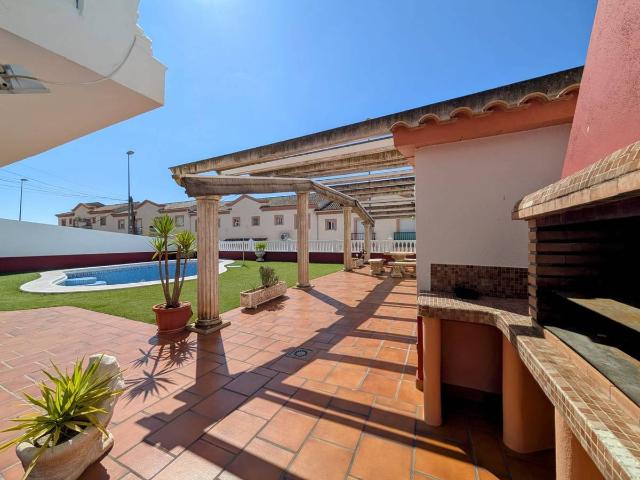 Casa chalet en Venta en Loja
