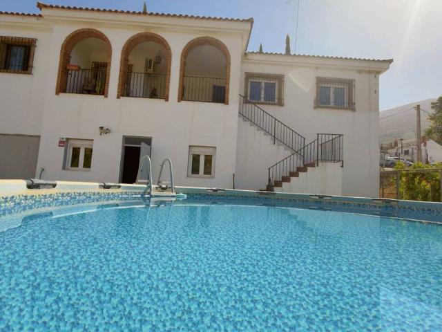Casa chalet en Venta en Loja