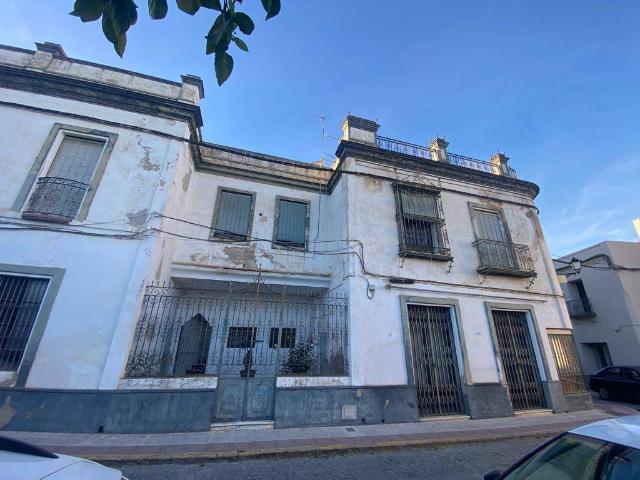 Casa chalet en Venta en Lora del Río