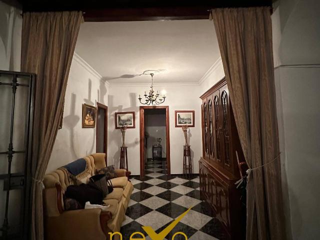 Casa chalet en Venta en Lora del Río