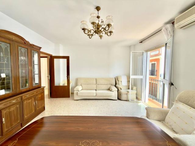 Casa chalet en Venta en Lora del Río