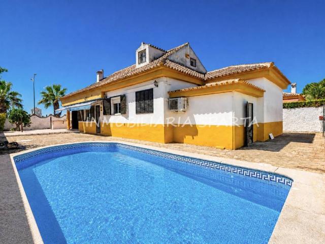 Casa chalet en Venta en Loreto