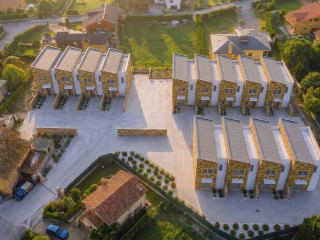 Casa chalet en Venta en Los Corrales de Buelna