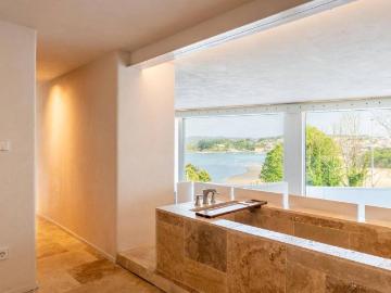 Casa chalet en Venta en Los Castros Castrillón
