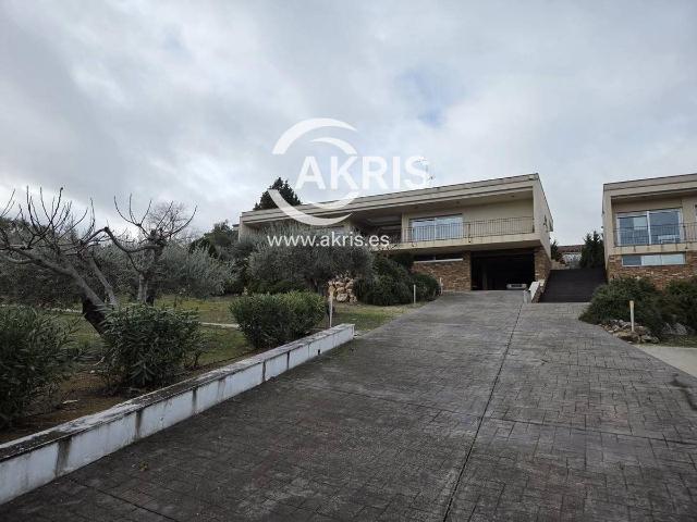 Casa chalet en Venta en Los Cigarrales La Bastida
