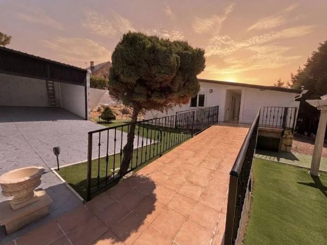 Casa chalet en Venta en Los Ángeles de San Rafael