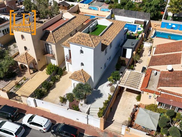 Casa chalet en Venta en Los Balcones Los Altos