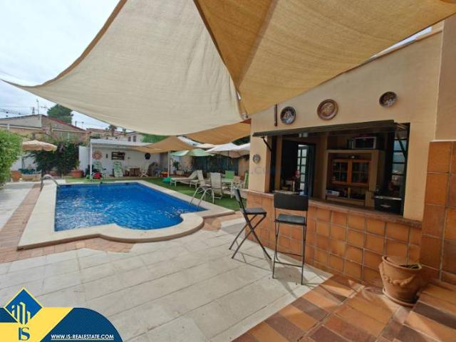 Casa chalet en Venta en Los Balcones Los Altos