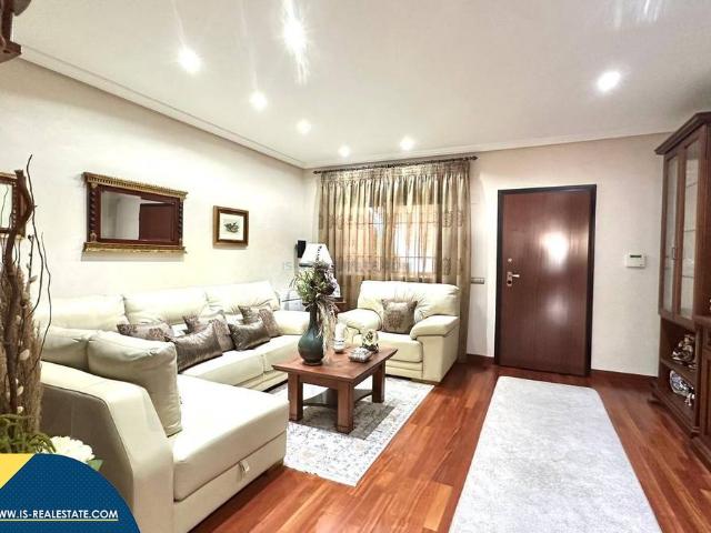 Casa chalet en Venta en Los Balcones Los Altos