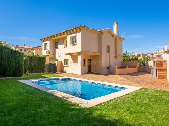 Casa chalet en Venta en Los Pacos