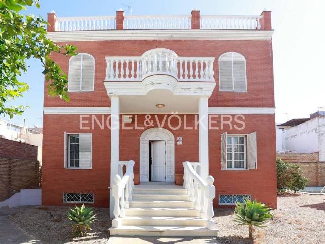 Casa chalet en Venta en Los Palacios y Villafranca