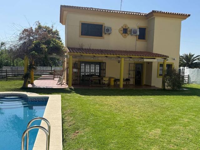 Casa chalet en Venta en Los Pinos