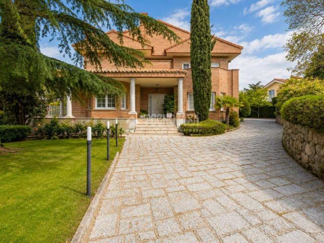 Casa chalet en Venta en Los Robles