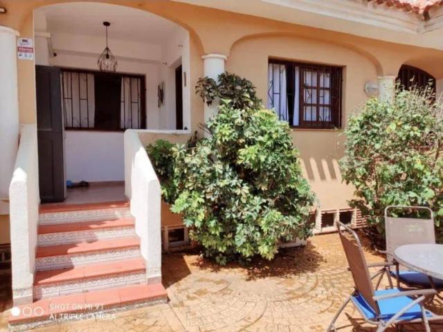 Casa chalet en Venta en Los Urrutias