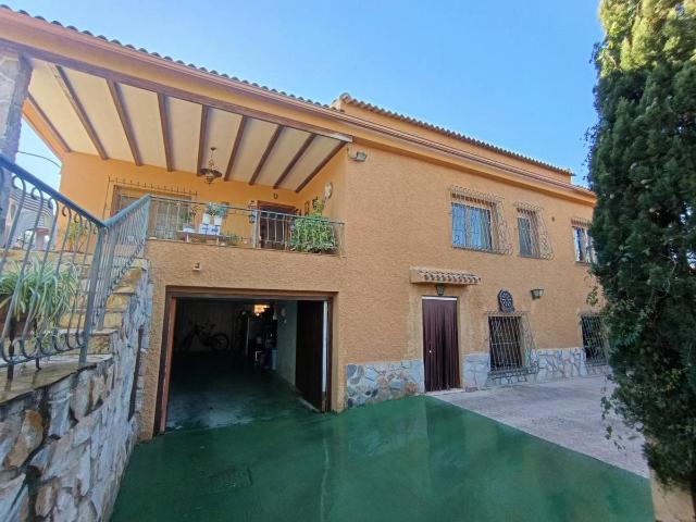 Casa chalet en Venta en Los Vientos Casa Ros