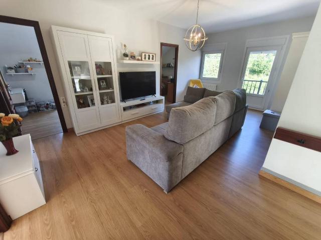 Casa chalet en Venta en Lousame