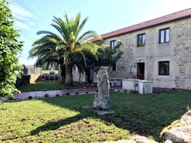Casa chalet en Venta en Lousame