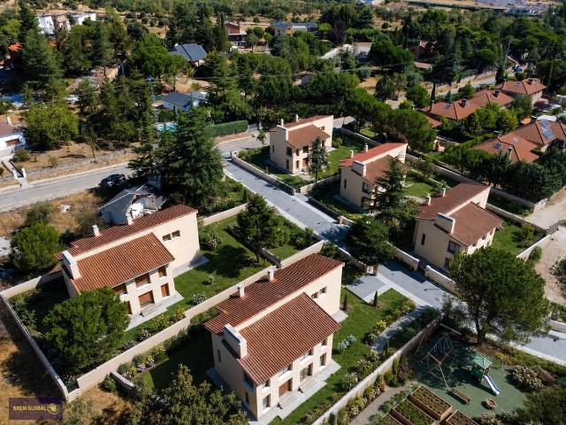 Casa chalet en Venta en Lozoyuela Navas Sieteiglesias