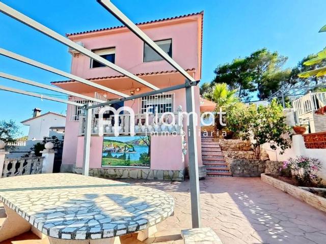 Casa chalet en Venta en Llorenç del Penedès