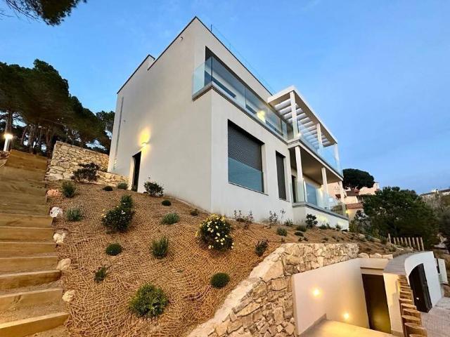 Casa chalet en Venta en Lloret Verd Els Pinars