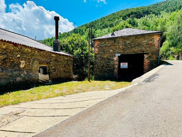 Casa chalet en Venta en Llavorsí