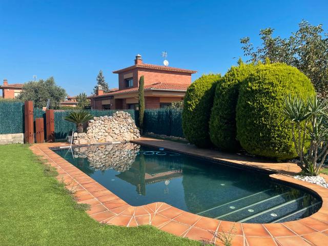 Casa chalet en Venta en Llambilles
