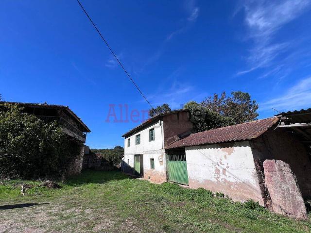 Casa chalet en Venta en Llanera