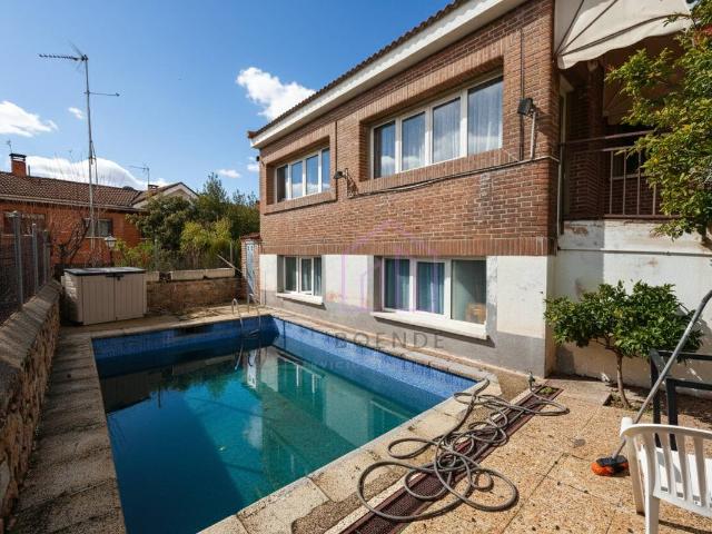 Casa chalet en Venta en Manzanares El Real