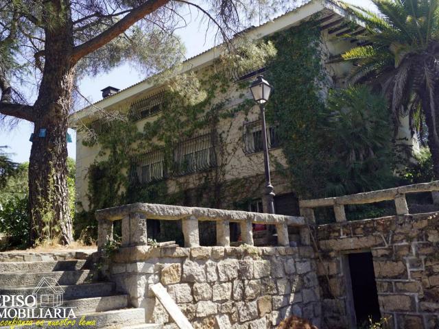 Casa chalet en Venta en Manzanares El Real