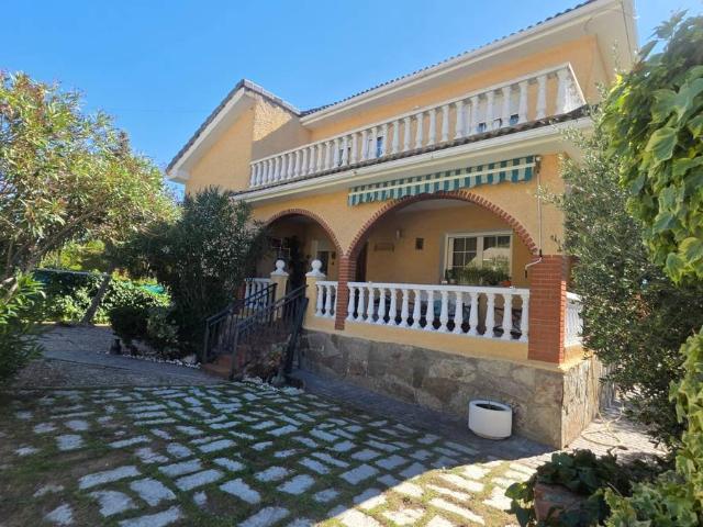 Casa chalet en Venta en Manzanares El Real