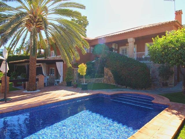 Casa chalet en Venta en Manantiales Lagar Cortijo