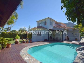 Casa chalet en Venta en Manantiales Lagar Cortijo