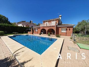 Casa chalet en Venta en Manantiales Lagar Cortijo