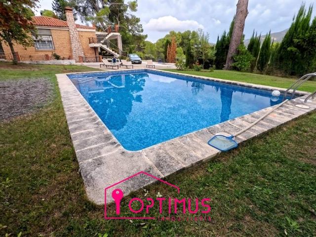 Casa chalet en Venta en Macastre