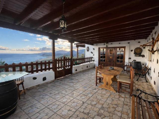 Casa chalet en Venta en Macher