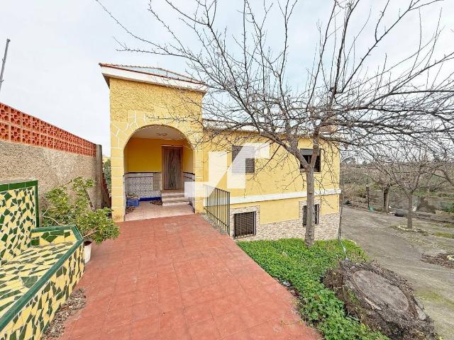 Casa chalet en Venta en Madrigal