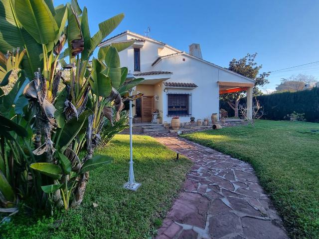 Casa chalet en Venta en Madrigal