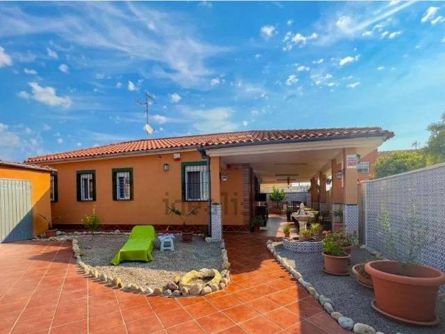 Casa chalet en Venta en Madrigal