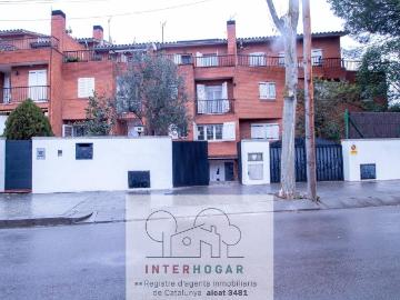 Villa en venta en Plaça Marconi - Jardín
