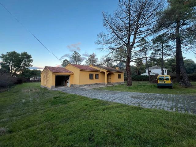 Casa chalet en Venta en Marugán