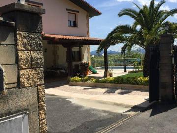 Casa chalet en Venta en Maruri Jatabe