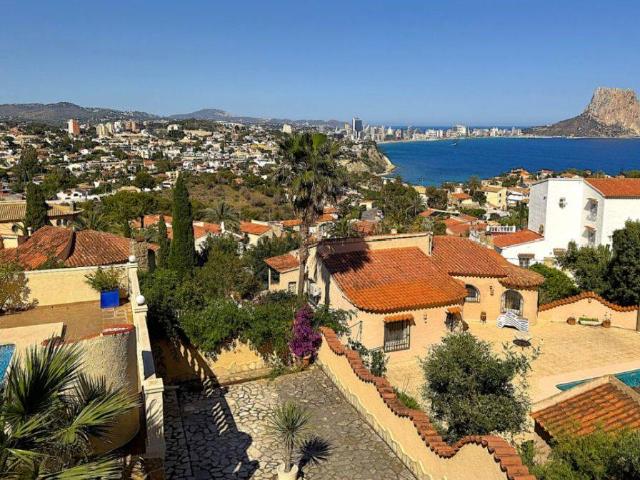 Casa chalet en Venta en Maryvilla