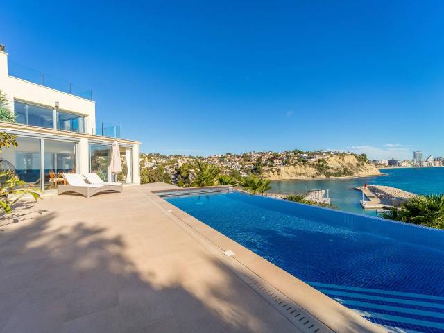 Casa chalet en Venta en Maryvilla