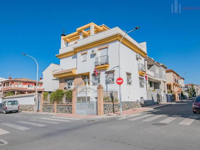 Casa chalet en Venta en Maracena
