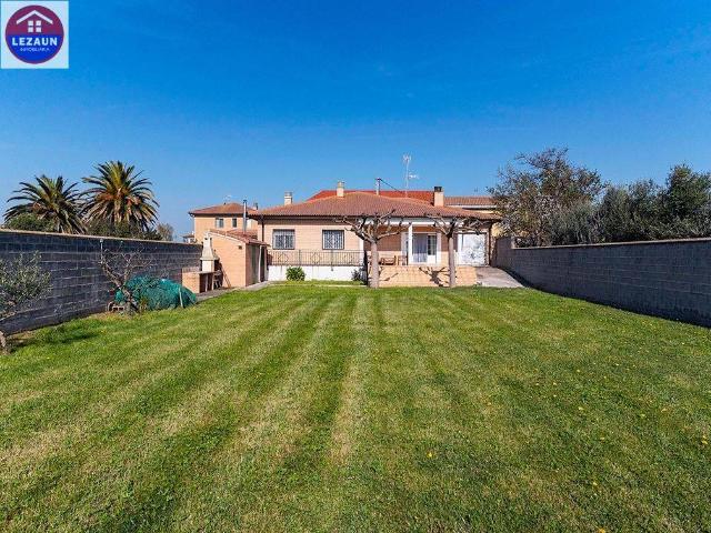 Casa chalet en Venta en Marcilla