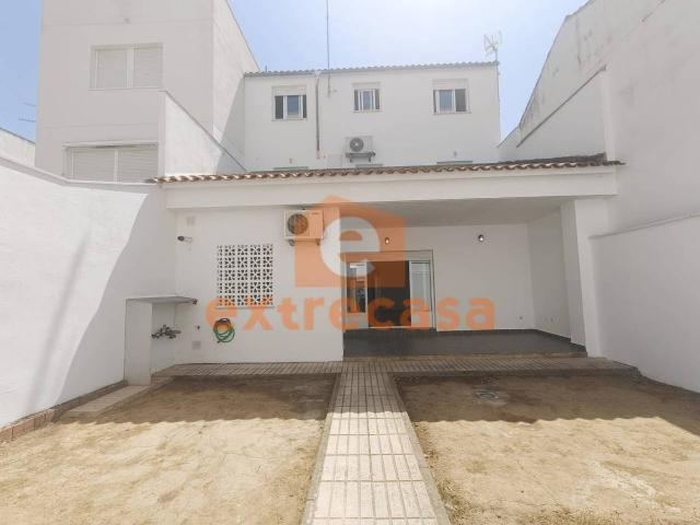 Casa chalet en Venta en Maria Auxiliadora Barriada de Llera